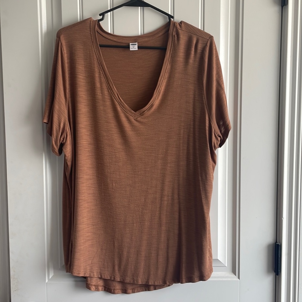 Luxe brown vneck shirt